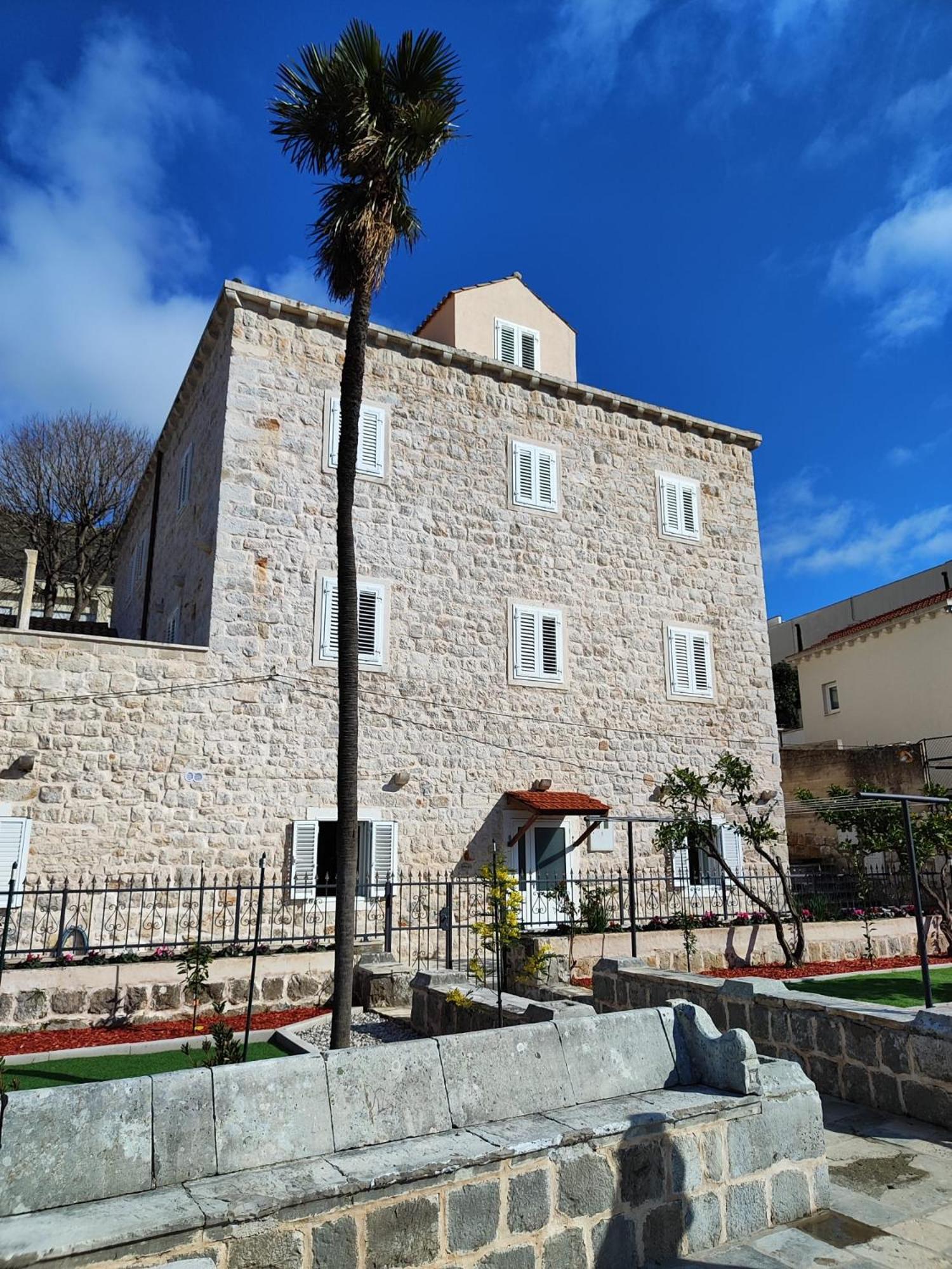 Apartments Harriet Dubrovnik Exterior photo